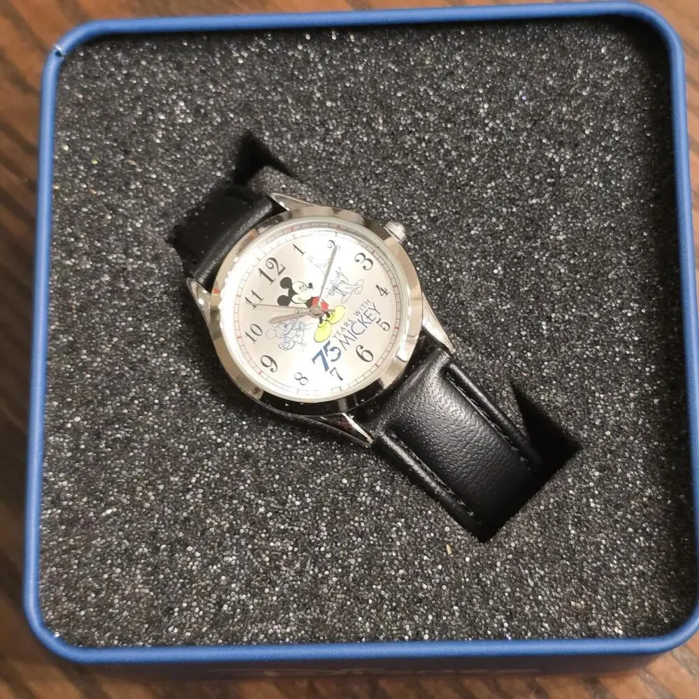 2002 Vintage Avon Disney Mickey Mouse  Watch New In Tin Box-Stainless Back - Picture 6 of 7